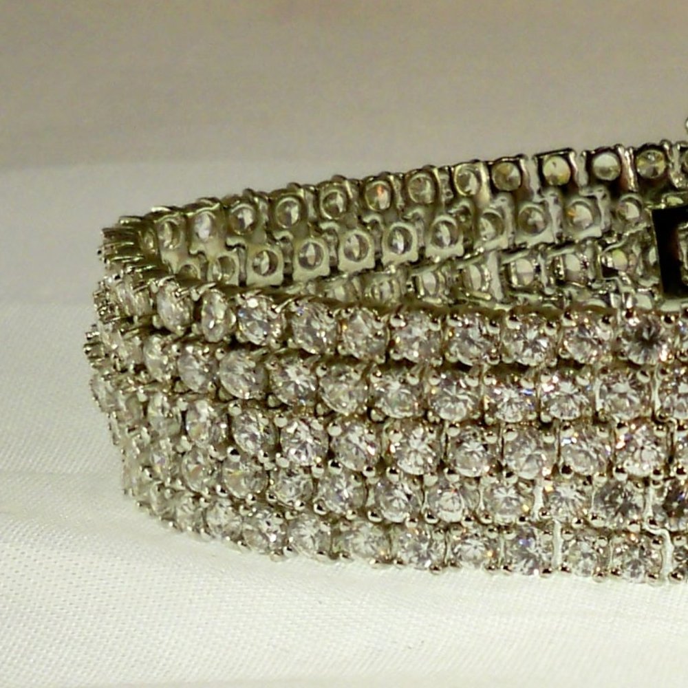 New Round Cut Cubic Zirconias Silver Vintage DESIGNER Bracelet